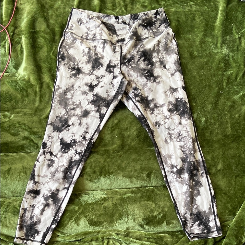 Stylish Black and White Tie-Dye Women's Jeans
